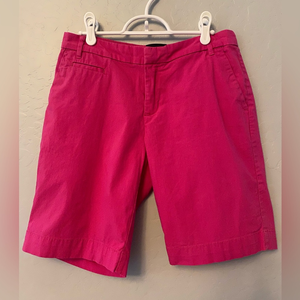 Patagonia hot pink chino mid rise shorts size 6